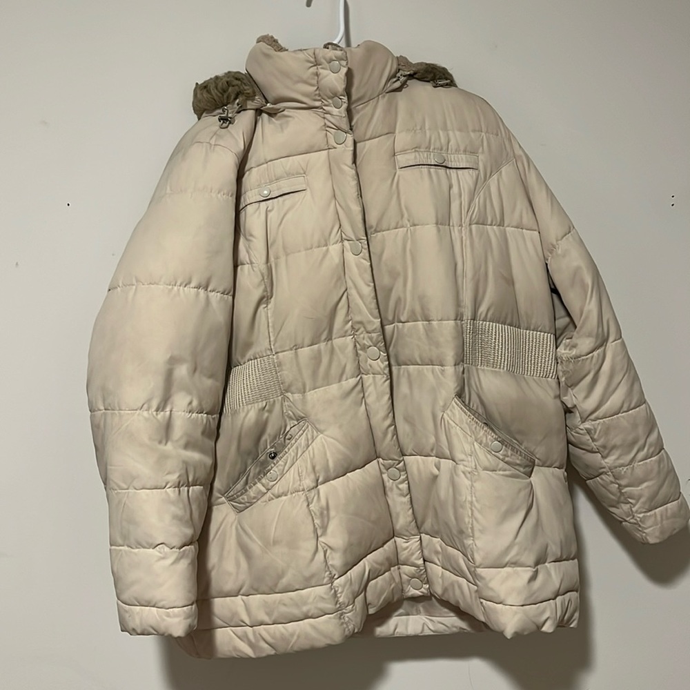 Very warm beige coat